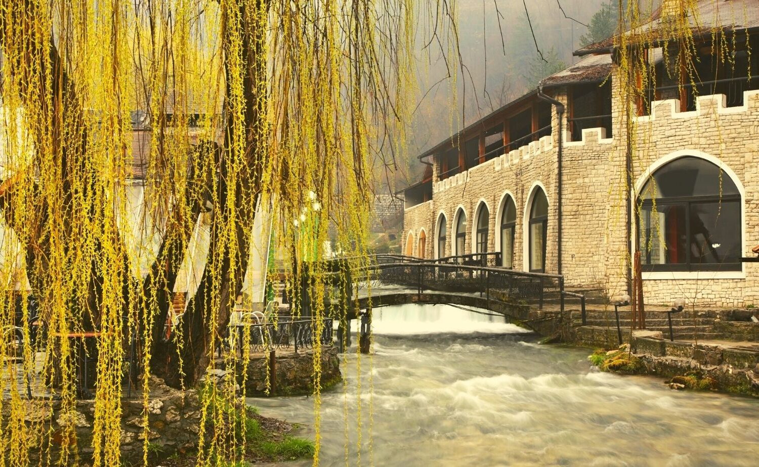 Travnik Blue Water